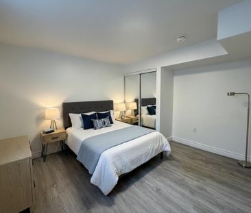 For Lease - 916 Magdalena Court Unit# B, Kitchener, Ontario - Photo 1