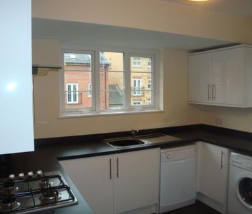 2 bedroom maisonette to rent - Photo 5