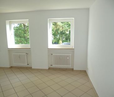 Hervorragende Erdgeschoss-Wohnung mit Balkon - Foto 2