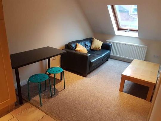 32 A Dunluce Avenue, Belfast, BT9 7AY - Photo 1