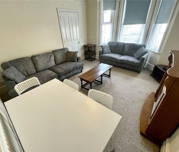 4 bedroom detached house to rent - Photo 1