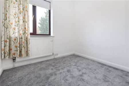 Alexandra Road, Ashford, Surrey, TW15 1SZ - Photo 3