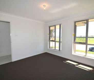 Great Location - Photo 3