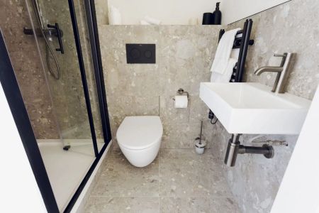 Deluxe Room - Photo 5