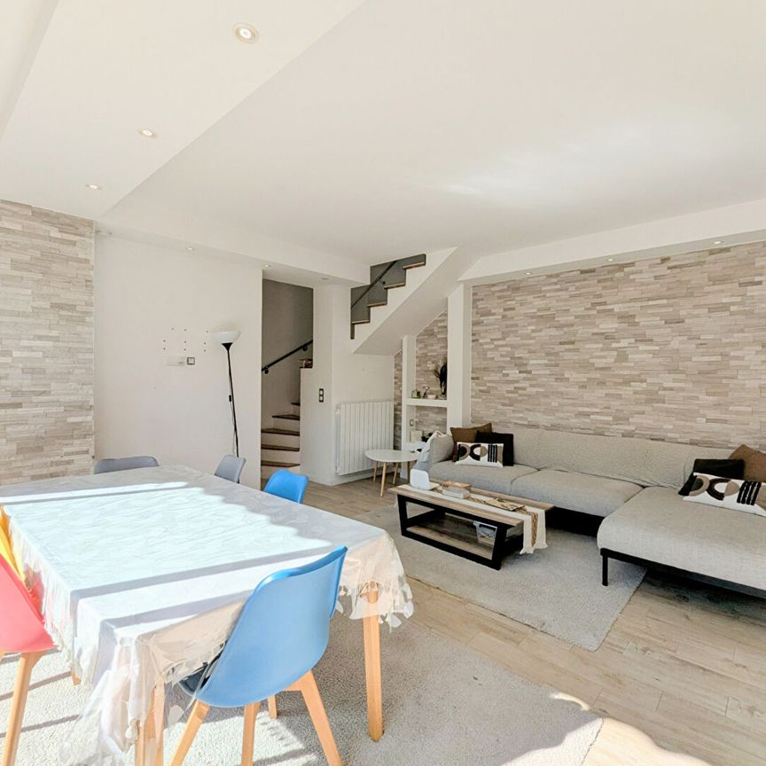 Location Maison 4 pièces 118m² - Photo 1
