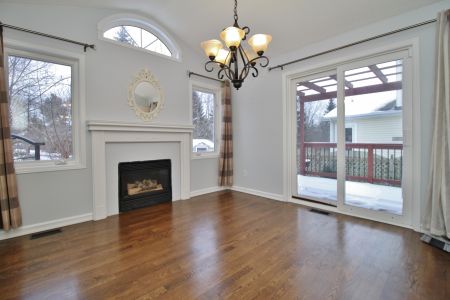 45 Hemlo Cr - Photo 3