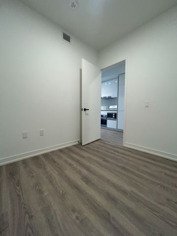 For Lease - 8 Interchange Way Unit# 2510, Vaughan, Ontario - Photo 2