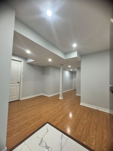 For Lease - 32 Whitlock Crescent, Ajax, Ontario - Photo 2