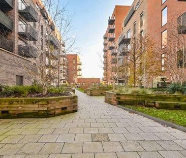 Cornwell House, Ron Leighton Way, East Ham, E6 - Photo 6