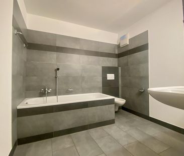 Attraktive, lichtdurchflutete 4.5-Zimmerwohnung mit grosser Küche - Photo 5