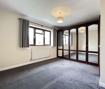 Chineham, RG24 - Photo 3