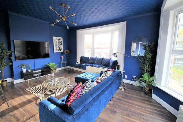 5 bedroom semi-detached house to rent - Photo 1