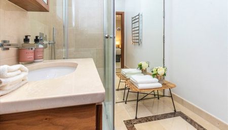 Kensington Gardens Square, London - Photo 5