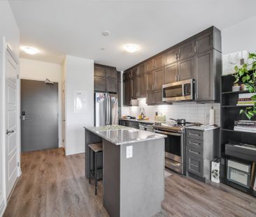 For Lease - 3265 Carding Mill Trail Unit# 218, Oakville, Ontario - Photo 3