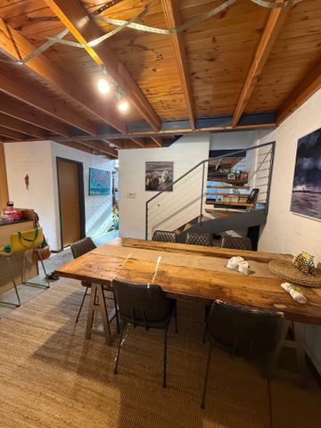 East Perth - Photo 3