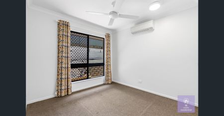 Spacious Family Home with Pool - Photo 3