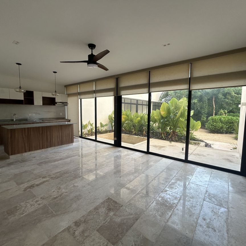 Departamento de 2 recámaras, sin amueblar, con alberca privada y amenidades. - Photo 1
