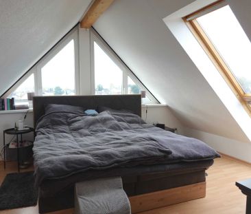 Hübsche 2-Zimmer-Maisonette im Dachgeschoss mit Westbalkon! - Foto 4