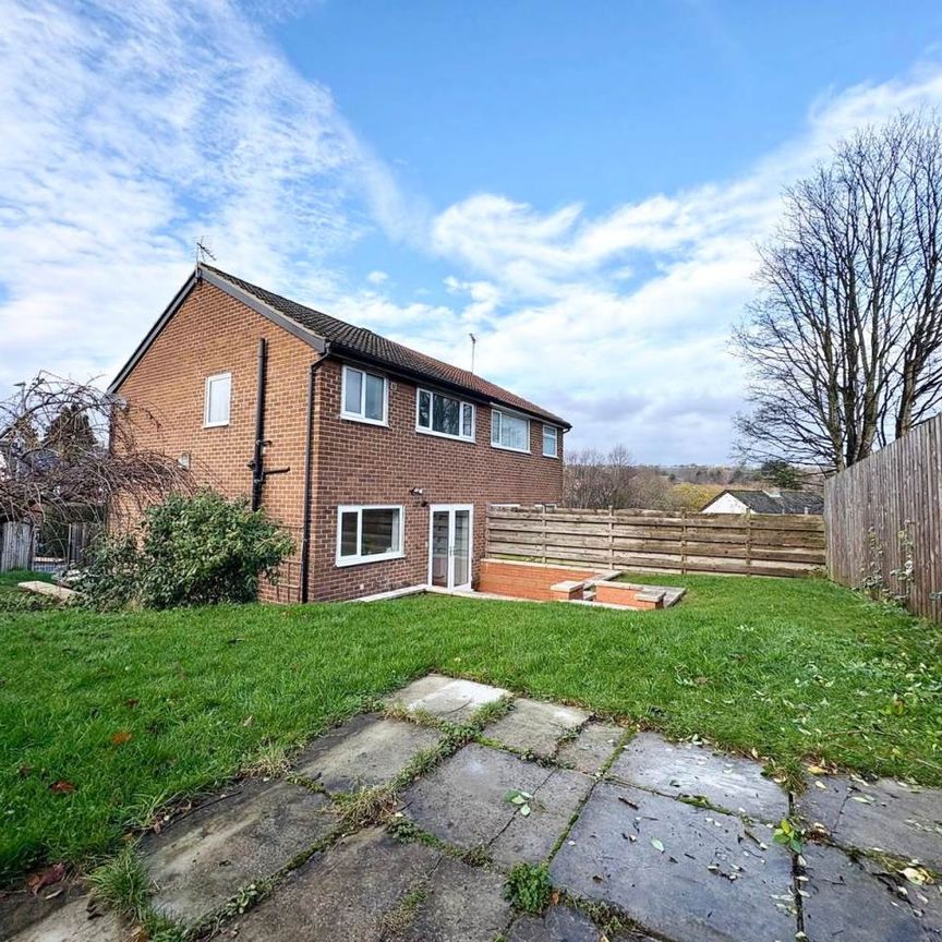 Wellstone Garth, Bramley, Leeds - Photo 1