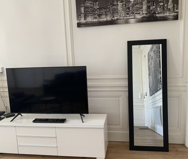 Location Appartement 2 pièces 68m² BORDEAUX 33000 - Photo 2