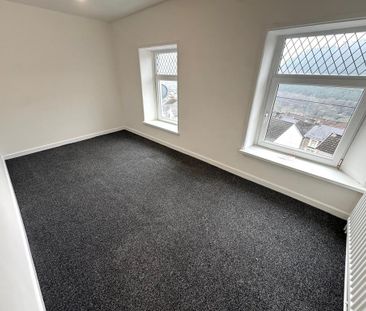 2 bedroom property to rent - Photo 2