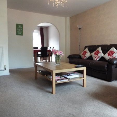 Queensgate, Maidstone - Photo 1