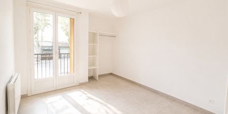 Location Appartement 2 pièces 43m² - Photo 2