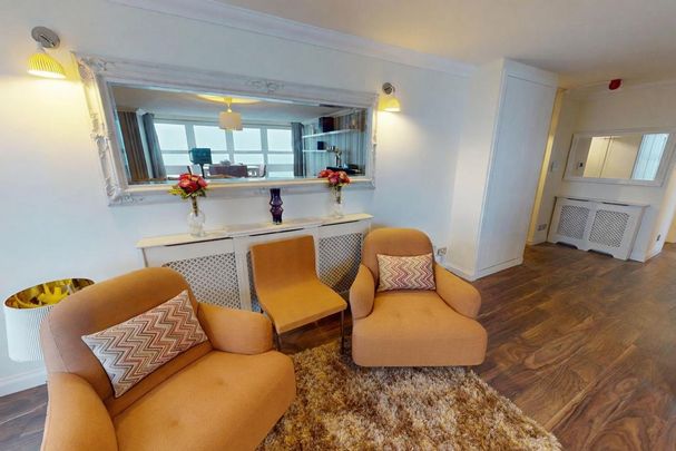 3 bedroom flat to rent - Photo 1