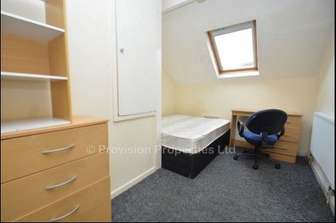 3 Bedroom Student Lets Leeds - Photo 1