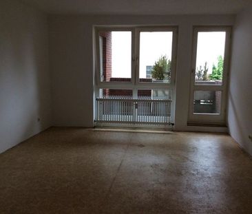 Gut geschnittene 2-Zimmer-Wohnung mit Balkon (WBS) - Photo 1