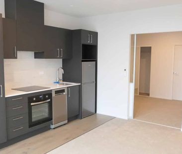 Top Floor - Amazing Views - Photo 3