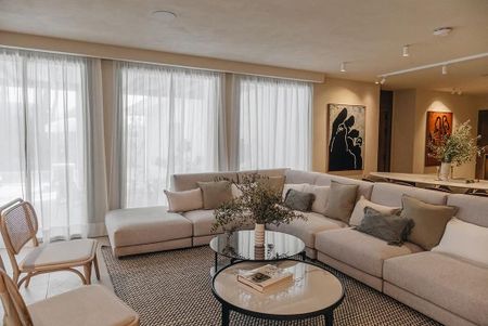 Luxury Villa for rent in Marbella, Spain - Photo 2