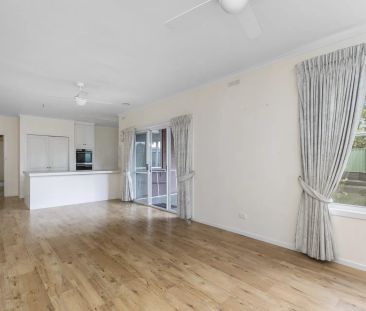 The Perfect Family Home - Photo 6