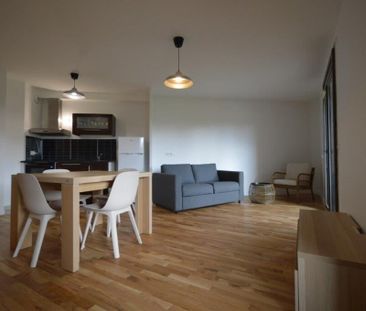 Location Appartement 2 pièces 45m² NANTERRE 92000 - Photo 2