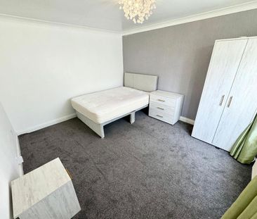 4 bedroom house share to rent - Photo 2