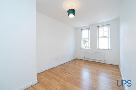 Apt 3, The Coach House Stockmans Avenue, - Photo 3