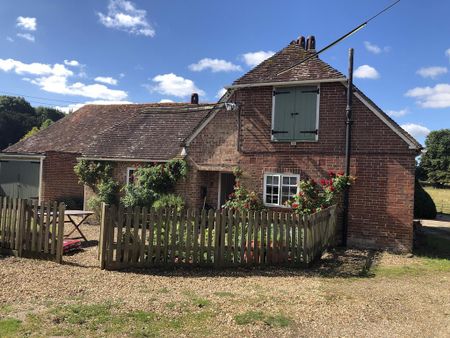 2 bedroom detached house to rent - Photo 2