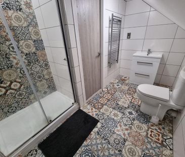 3 bedroom flat to rent - Photo 5