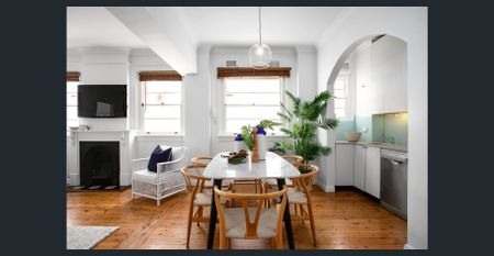 Charming Bondi Art Deco Apartment - Photo 2