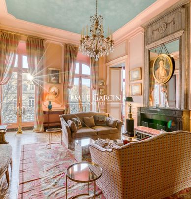 Appartement • Triangle d'Or - Photo 1