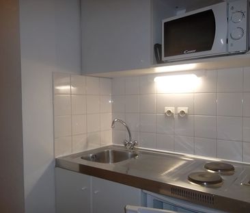 Location Appartement 1 pièce 18m² ST ETIENNE 42000 - Photo 3