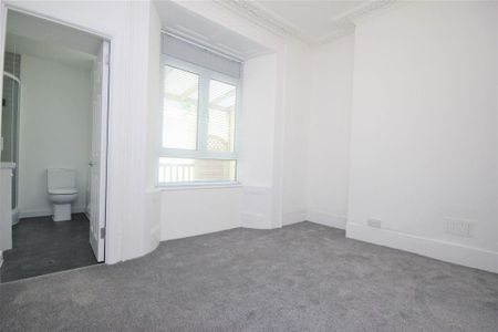 1 bedroom ground floor flat to rent - Photo 2