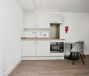 Studio to rent - Photo 3