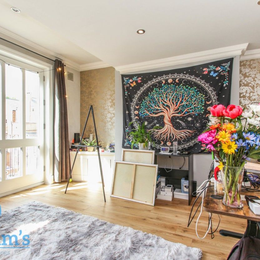 2 bed Penthouse for Rent - Photo 1