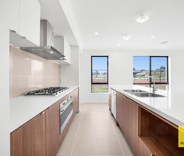 The Perfect Setting for Your Next Chapter - Photo 1