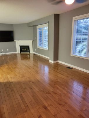 For Lease - 88 Wade Square, Clarington, Ontario - Photo 1