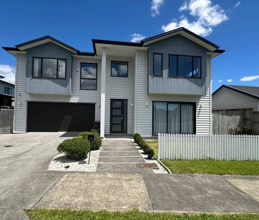 Family home in Silverdale - Photo 5