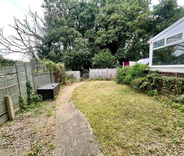 3 bedroom terraced house to rent - Photo 6