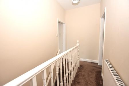 2 bedroom House To Let - Photo 3