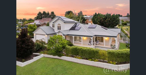 OUTSTANDING LARGE 5 BEDROOM HOME - Photo 1